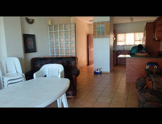 2 BEDROOM APARTMENT FOR SALE IN MANABA BEACH